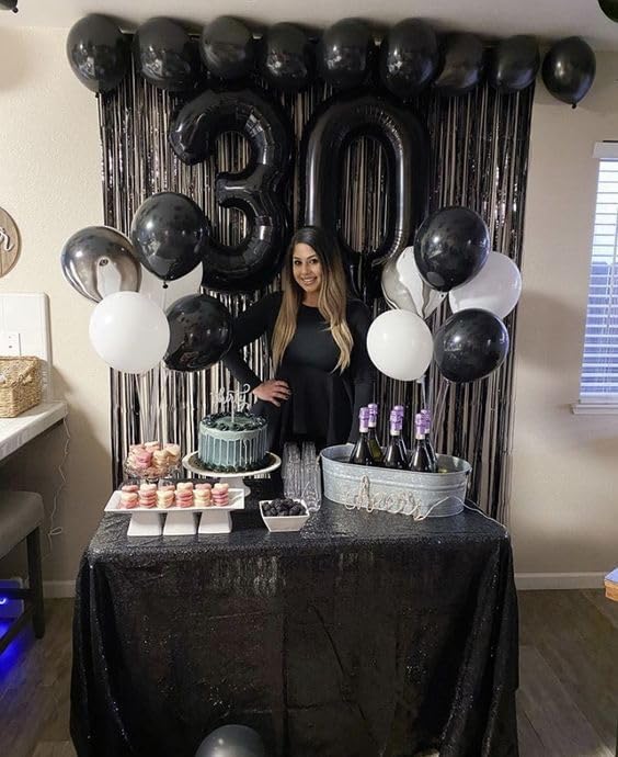Black 8 Balloon - Image 7