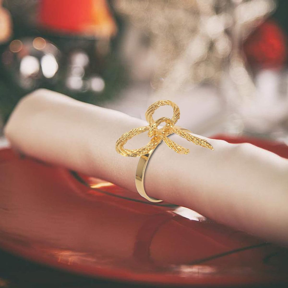 Pack of 12 Napkin Rings Alloy Hollow Out Flower Napkin Holder Dinning Table Napkin Ring for Dinner Parties Wedding Banquet Table Setting Family Gatherings Table Decor（Gold，12）