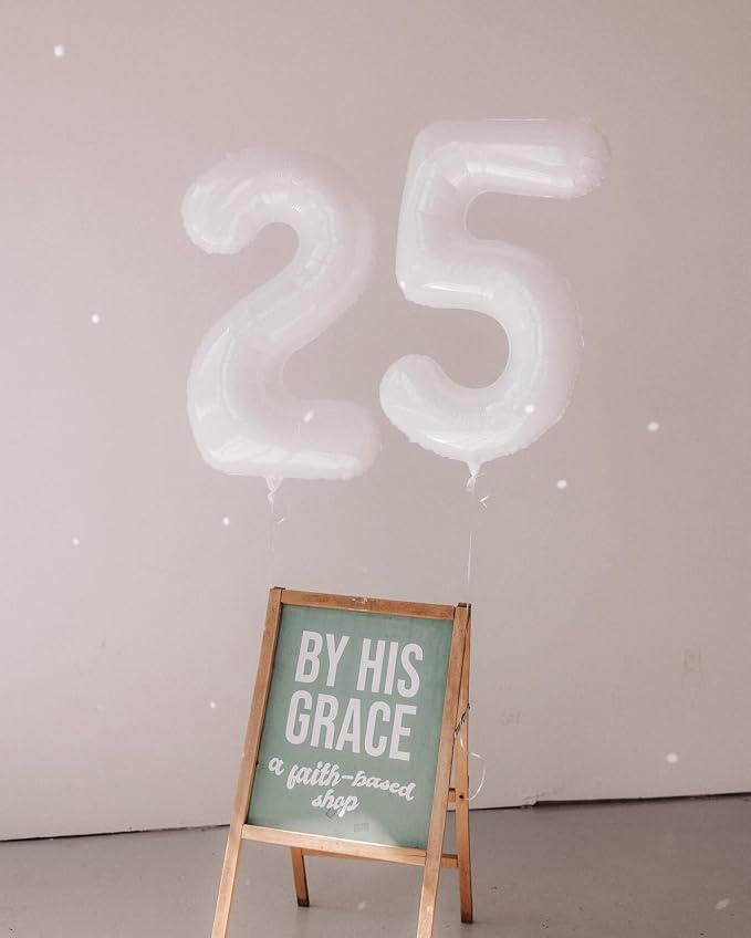 White 19 Balloon - Image 4