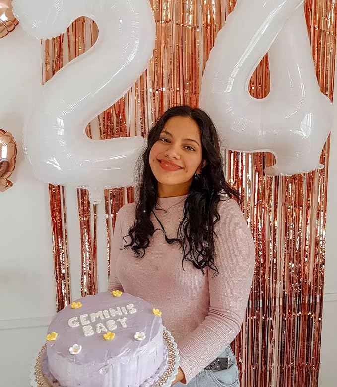 White 16 Balloon - Image 9