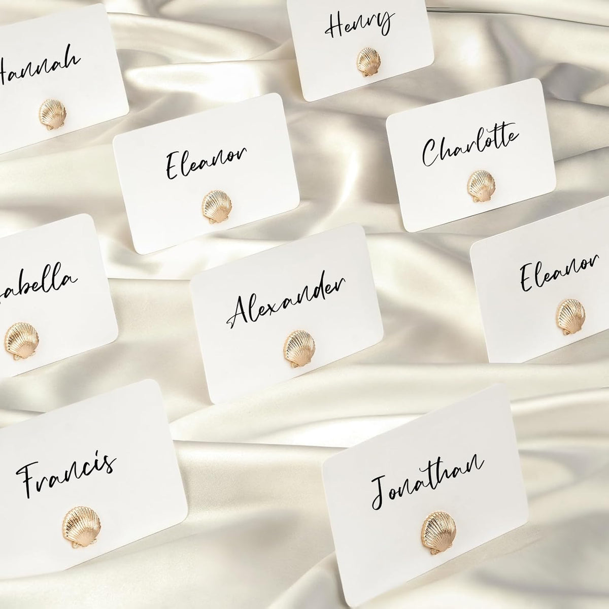 UNIQOOO 12Pcs Decorative Gold Shell Place Card Holders Bulk, Scallop Name Card Stands Set, for Beach Wedding Decor Coastal Favors, Table Setting, Business Card, Name Tag, Party Food Labels