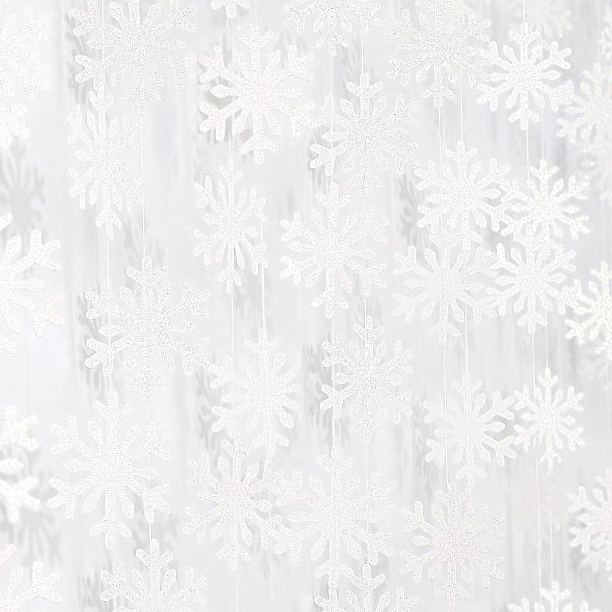 Snowflake-Snow White Christmas Party-Decoration Garland - 52ft Frozen Winter Wonderland Ornaments Hanging Paper Streamers,New Years Birthday Baby Shower Wedding Holiday Classroom Ceiling Decor Hugfond