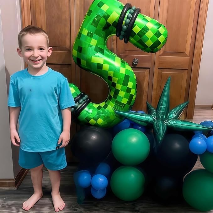 Foil 5 Balloons Number, 40 Inch Dark Kelly Green Pixel Number 5 Balloon - Image 3
