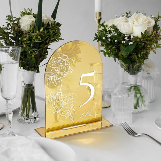 UNIQOOO 10 Pack Acrylic 5x7 Gold Mirror Arch Table Sign for Wedding with Holders, 1/8 in Thick, DIY Blank Arch Sign Sheet Perfect for Decoration, Party,Anniversary, Event, Stand Included