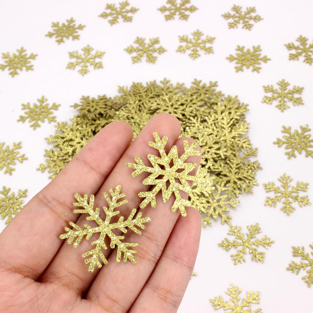 200PC Snowflake Party Decorations Gold Glitter Christmas Confetti Paper Snowflakes Table Confetti For Winter Holiday Birthday Baby Shower Party Decor
