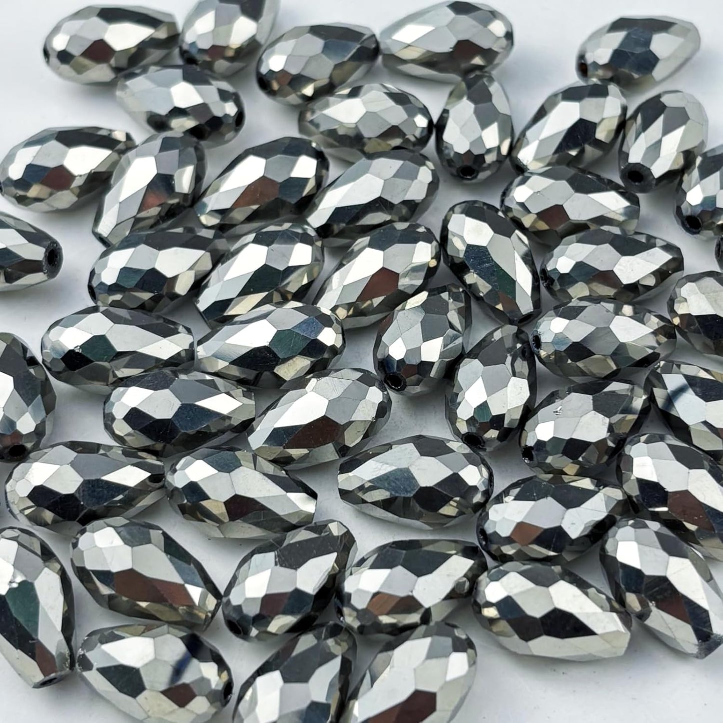 200pcs 3x5mm Teardrop Crystal Glass Beads for Jewelry Making, Faceted Vertical Hole Teardrop Glass Spacer Beads for Wind Chimes Bracelet Earring Necklace DIY Craft(Silver)