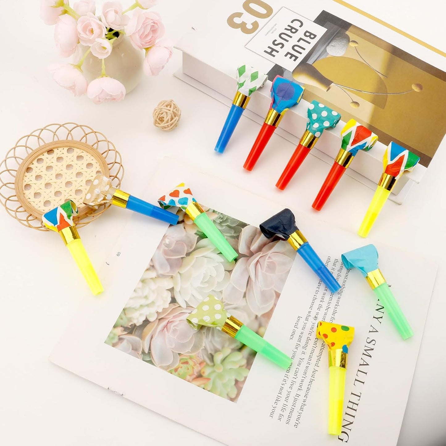 100 PCS Party Blowers, Party Blowers for Kids, Party Blowouts, Party Noise Makers Horns, Colorful Birthday Blowers Noisemakers Blow Horns Party Whistles Favors for Birthday Christmas New Years Events