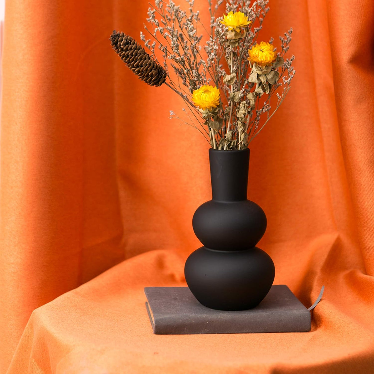 Black Ceramic Vase, Modern Vases for Pampas Grass, Matte Clay Vases for Wedding Boho Decor for Table, Living Room, Shelf, Bookshelf and Entryway Décor