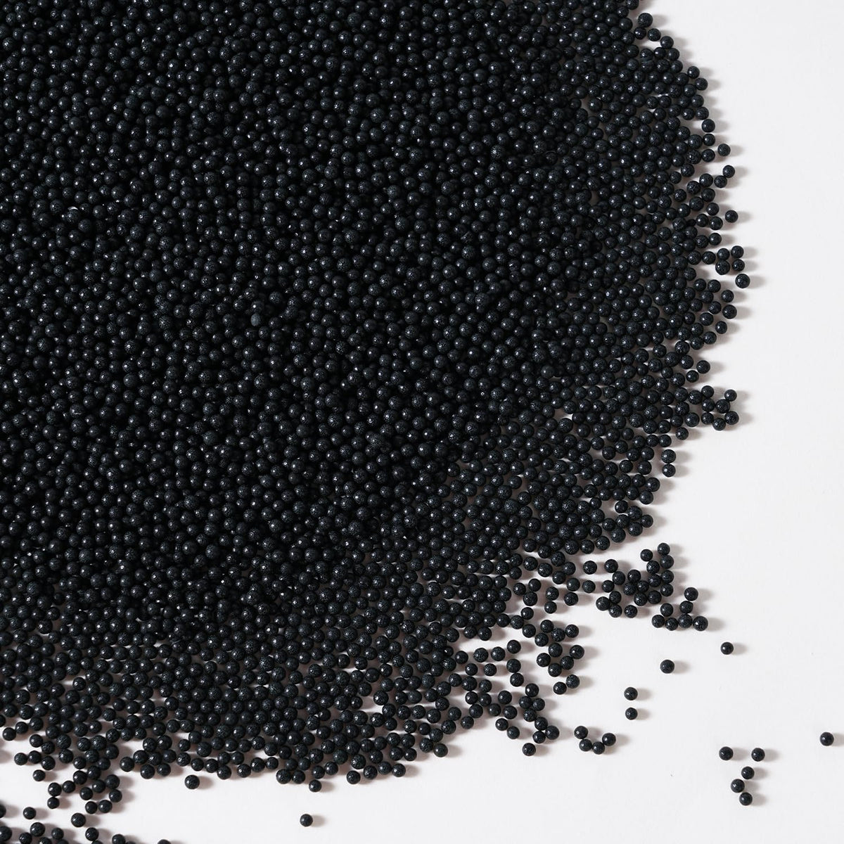 Edible Black Sprinkles, Black Nonpareils Sprinkles, 2mm Edible Pearls for Cakes, Cupcakes, Macarons, Donuts, Cakesicles, Perfect for Halloween (120g/4.23oz)