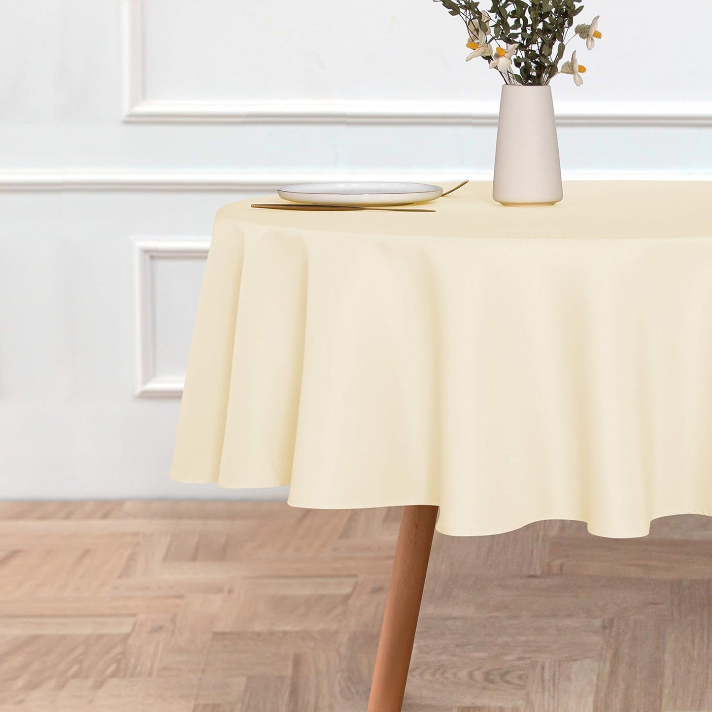 sancua Round Tablecloth - 60 Inch - Water Resistant Spill Proof Washable Polyester Table Cloth Decorative Fabric Table Cover for Dining Tables, Buffet Parties and Camping, Beige