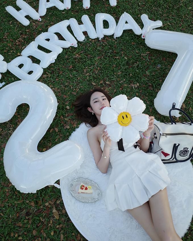 White Number 10 Balloon 40 Inch - Image 3