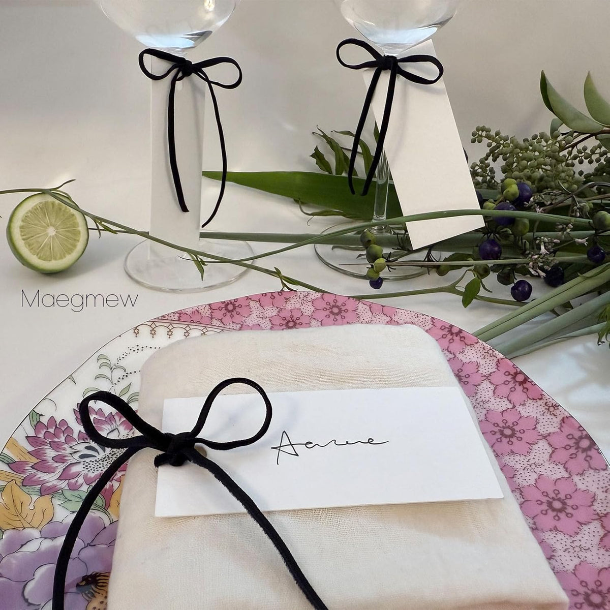 50 Pcs Place Cards for Table Setting -3.94"X1.57" Table Place Cards with Velvet Ribbon,Name Cards for Wedding Dinner Party Events (Black)