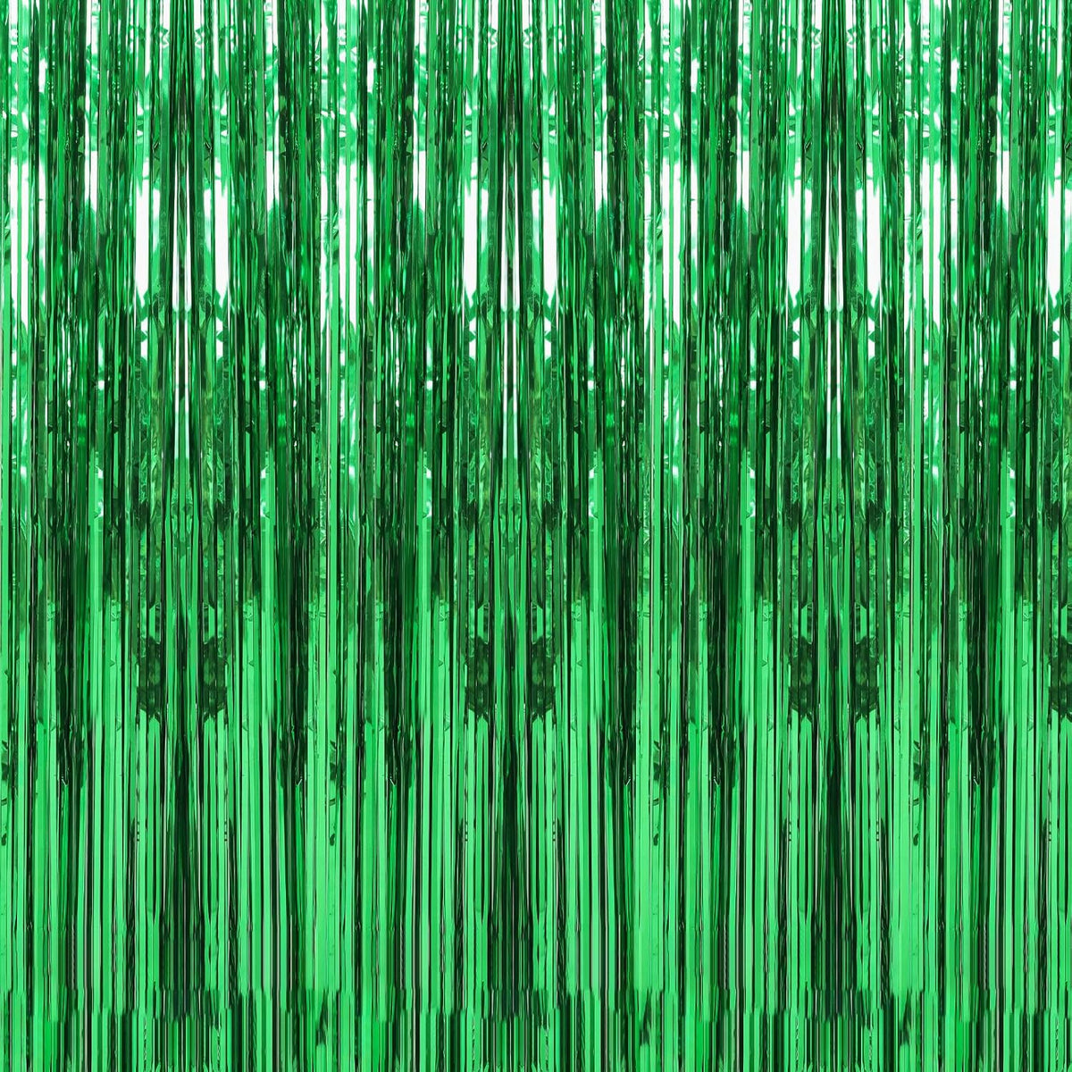 Crosize 7 Pack 3.3 x 9.9 ft Green Foil Fringe Curtains Party Decorations, Red Tinsel Curtain Backdrop for Parties, Door Streamers, Glitter Streamer Backdrop for Birthday Decoration